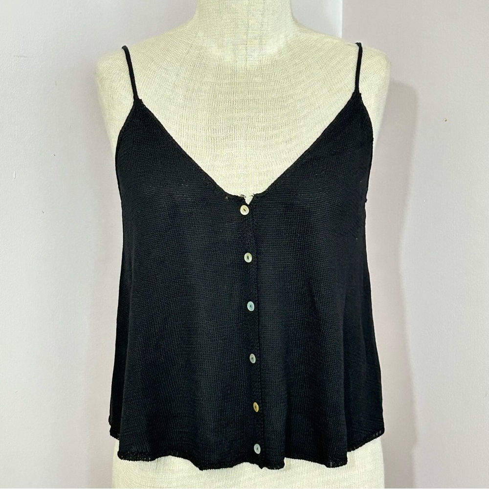 Embossed black knit V neck cropped camisole tank top